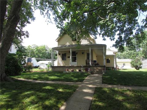 705 W Montgomery St, Knoxville, IA 50138