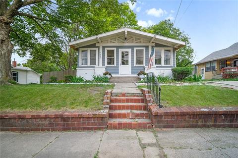 1007 1st St, Redfield, IA 50233