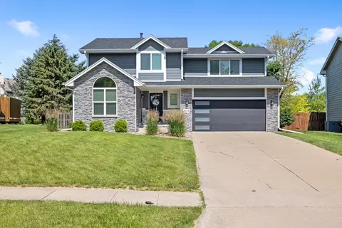 2124 NW 145th St, Clive, IA 50325