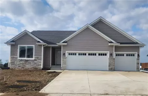 6075 Martin Dr, Pleasant Hill, IA 50327