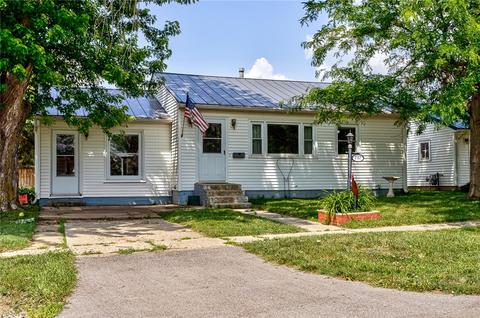 717 W First St, Madrid, IA 50156