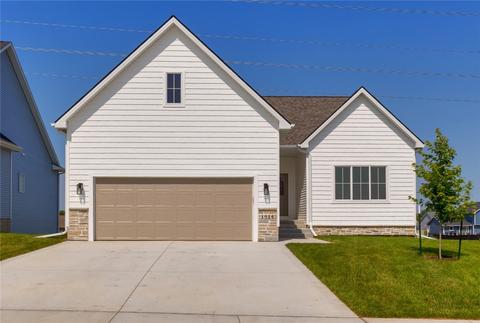 1914 28th Ct SW, Altoona, IA 50009