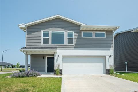 805 NE 16th St, Grimes, IA 50111