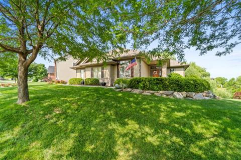 4201 NW 164th St, Clive, IA 50325