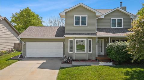 1401 8th Ave SE, Altoona, IA 50009