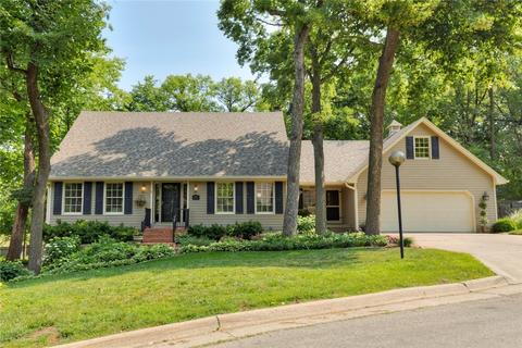 4407 Skyline Dr, Des Moines, IA 50310