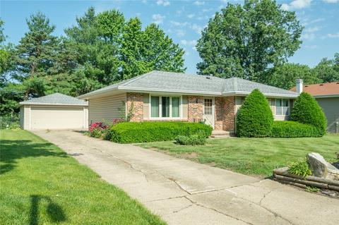 1212 15th St, West Des Moines, IA 50265