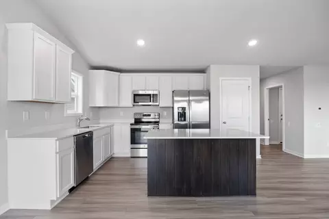 1138 NE 56th St, Ankeny, IA 50021