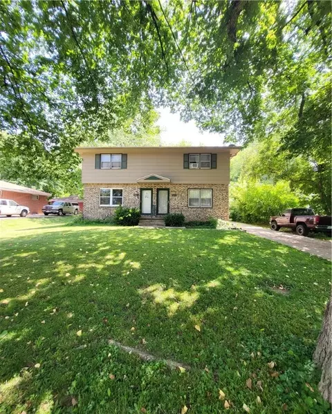 1218 Payton Ave, Des Moines, IA 50315