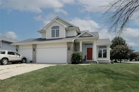1115 3rd St, Waukee, IA 50263