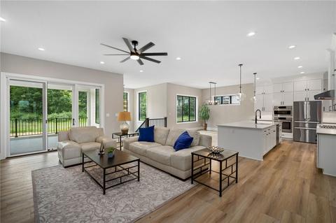 1021 Timber Valley Dr, Polk City, IA 50226