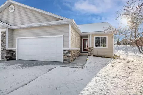 1965 Copper Wynd Ct, Pleasant Hill, IA 50327