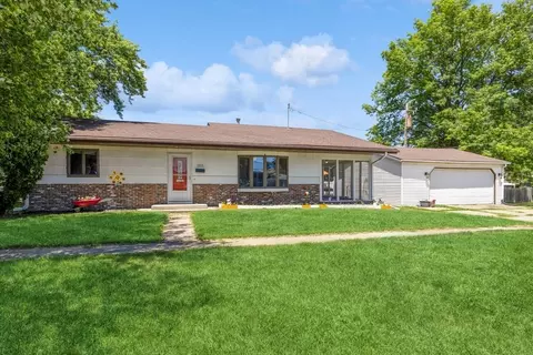 1213 W Roosevelt St, Knoxville, IA 50138