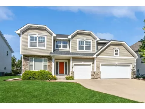990 SE Waco Pl, Waukee, IA 50263