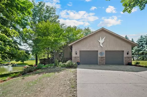 5219 Bean Bnd, Panora, IA 50216