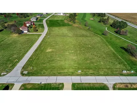 2323 River Valley Dr, Adel, IA 50003