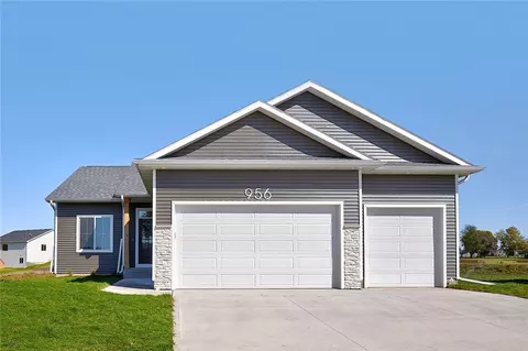 956 NE 64th Ave, Des Moines, IA 50313