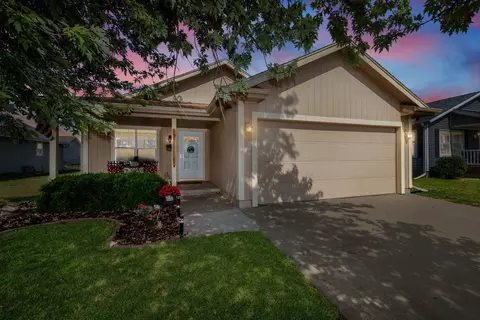 3204 Wolf Creek Rd SW, Bondurant, IA 50035