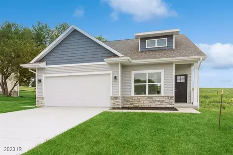 405 11th St, Adair, IA 50002