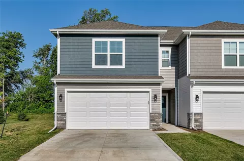4599 SEmber Ln, West Des Moines, IA 50265