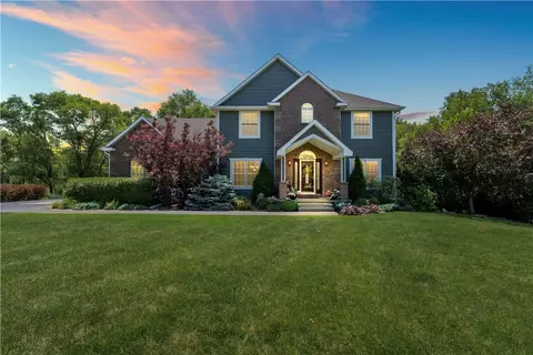 9317 NE 83rd St, Bondurant, IA 50035