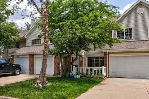 2253 Grand Ave #4, West Des Moines, IA 50265