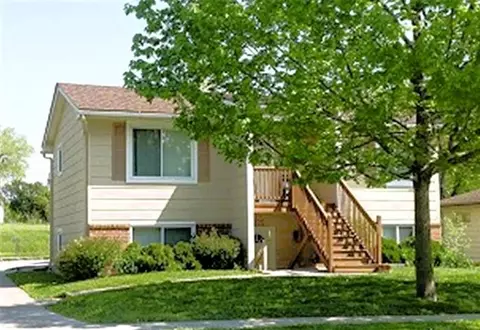 4025 Aplin Rd, Ames, IA 50014