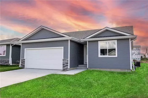 4405 NW 13th St, Ankeny, IA 50023
