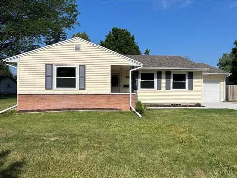 909 Pennsylvania Ave, Story City, IA 50248