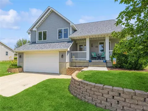 130 Coal Ridge Rd, Knoxville, IA 50138