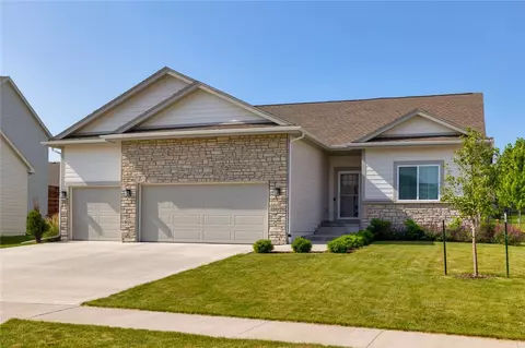 16696 Wilden Dr, Clive, IA 50325