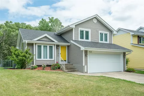 4605 70th Pl, Urbandale, IA 50322