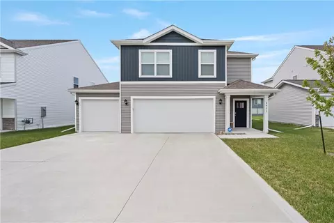 2911 NW 41st St, Ankeny, IA 50023