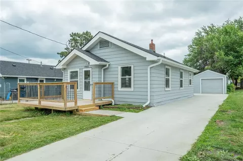 2915 State Ave, Des Moines, IA 50317