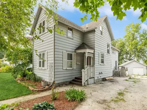 602 W Boston Ave, Indianola, IA 50125