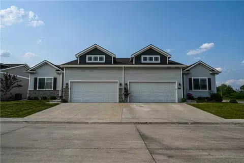 8933 Jean Louise Dr, West Des Moines, IA 50266