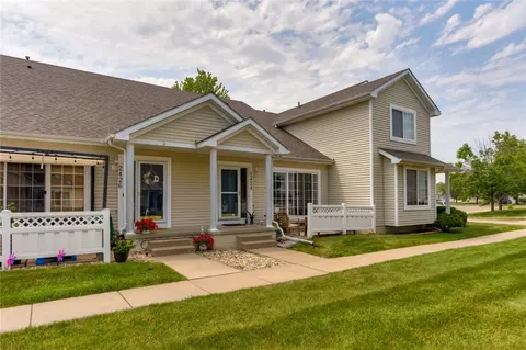 2424 NW Heritage Ave, Ankeny, IA 50023