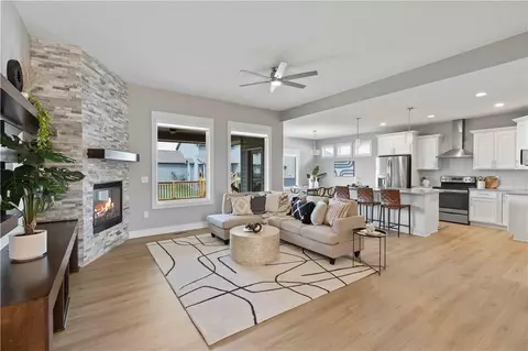 335 NE Wolfpack Dr, Waukee, IA 50263