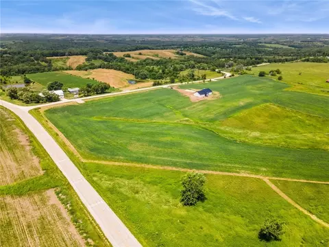 1398 255th Ave, Osceola, IA 50213