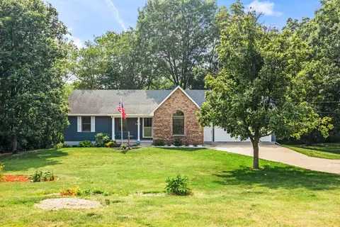 7690 NE Berwick Dr, Ankeny, IA 50021