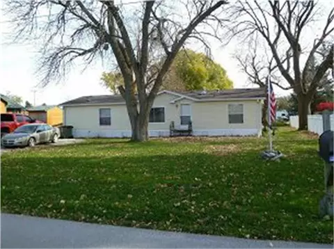 203 Locust Ave, Woodward, IA 50276