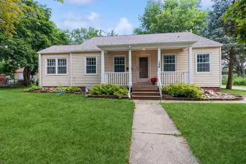 120 E 7th St, Ames, IA 50010