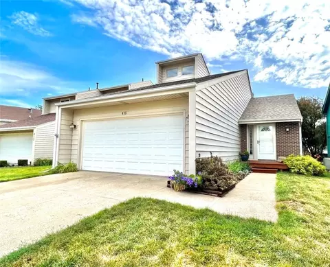415 52nd St, West Des Moines, IA 50265