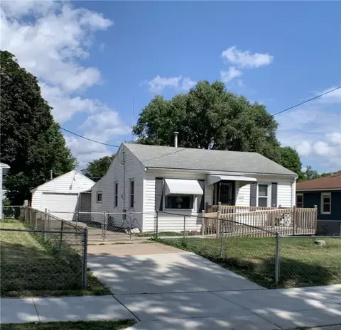 2513 Williams St, Des Moines, IA 50317