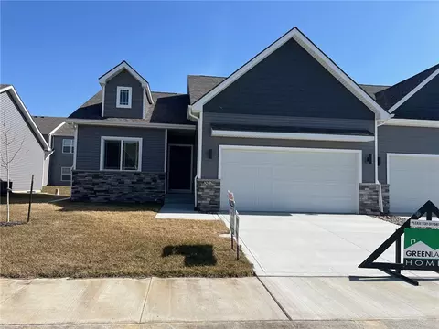 3329 NW Coral Ln, Ankeny, IA 50023