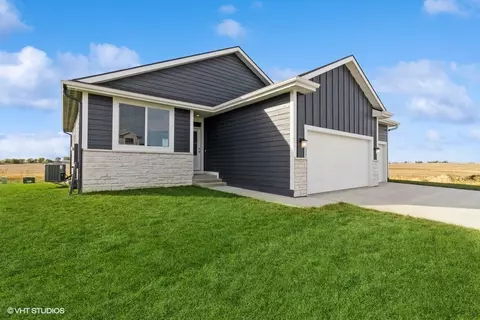 2822 NW Boulder Point Pl, Ankeny, IA 50023