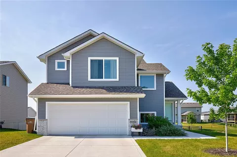 9056 Primo Ln, West Des Moines, IA 50266