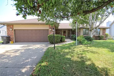 2743 E Leach Ave, Des Moines, IA 50320