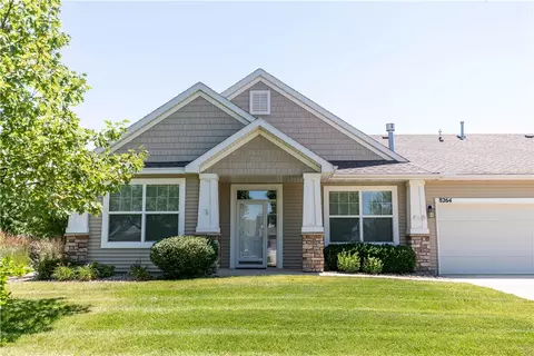 8264 Cody Dr, West Des Moines, IA 50266