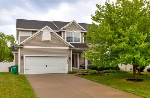 15403 Winston Ave, Urbandale, IA 50323
